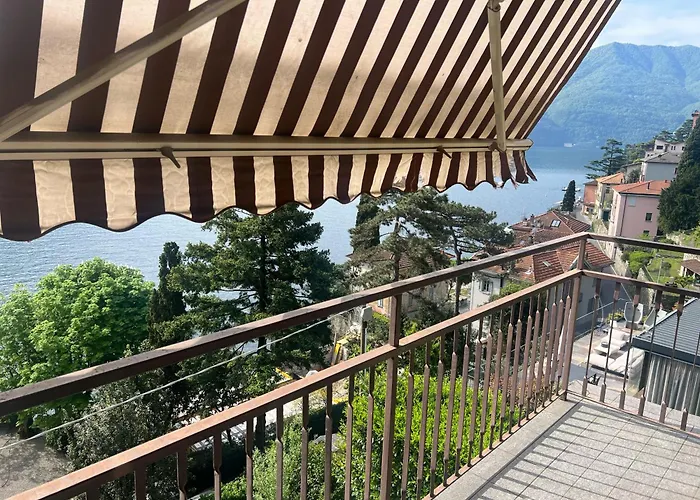Casa Onda Parcheggio Gratuito Lägenhet Laglio